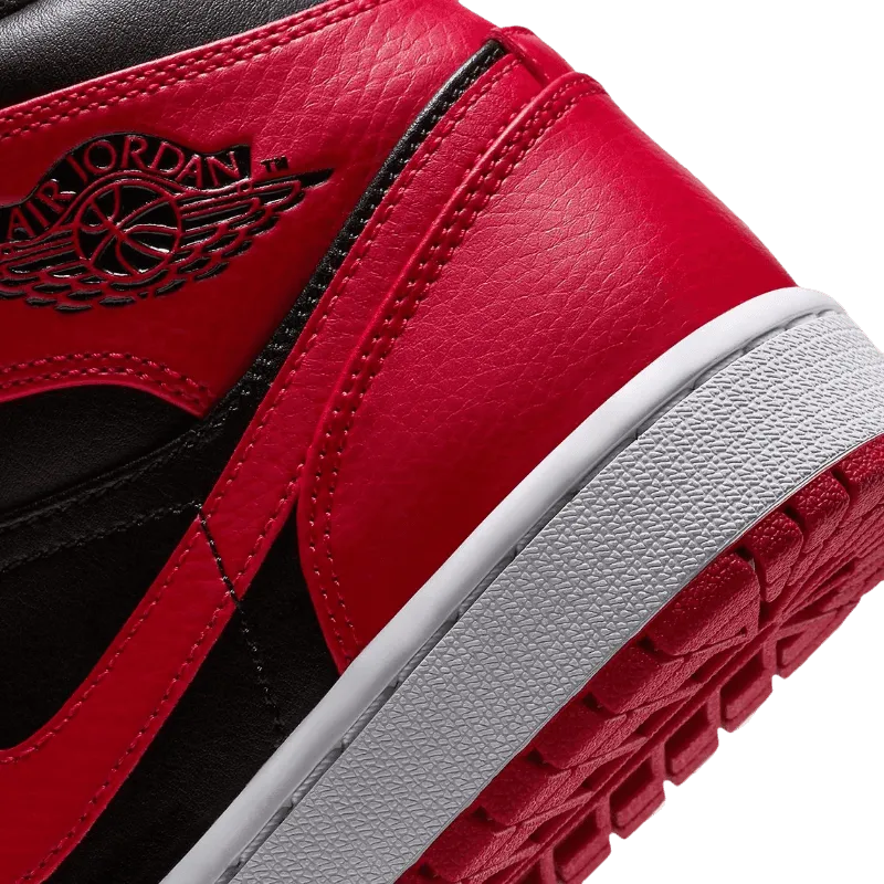 Air Jordan 1 Mid Banned