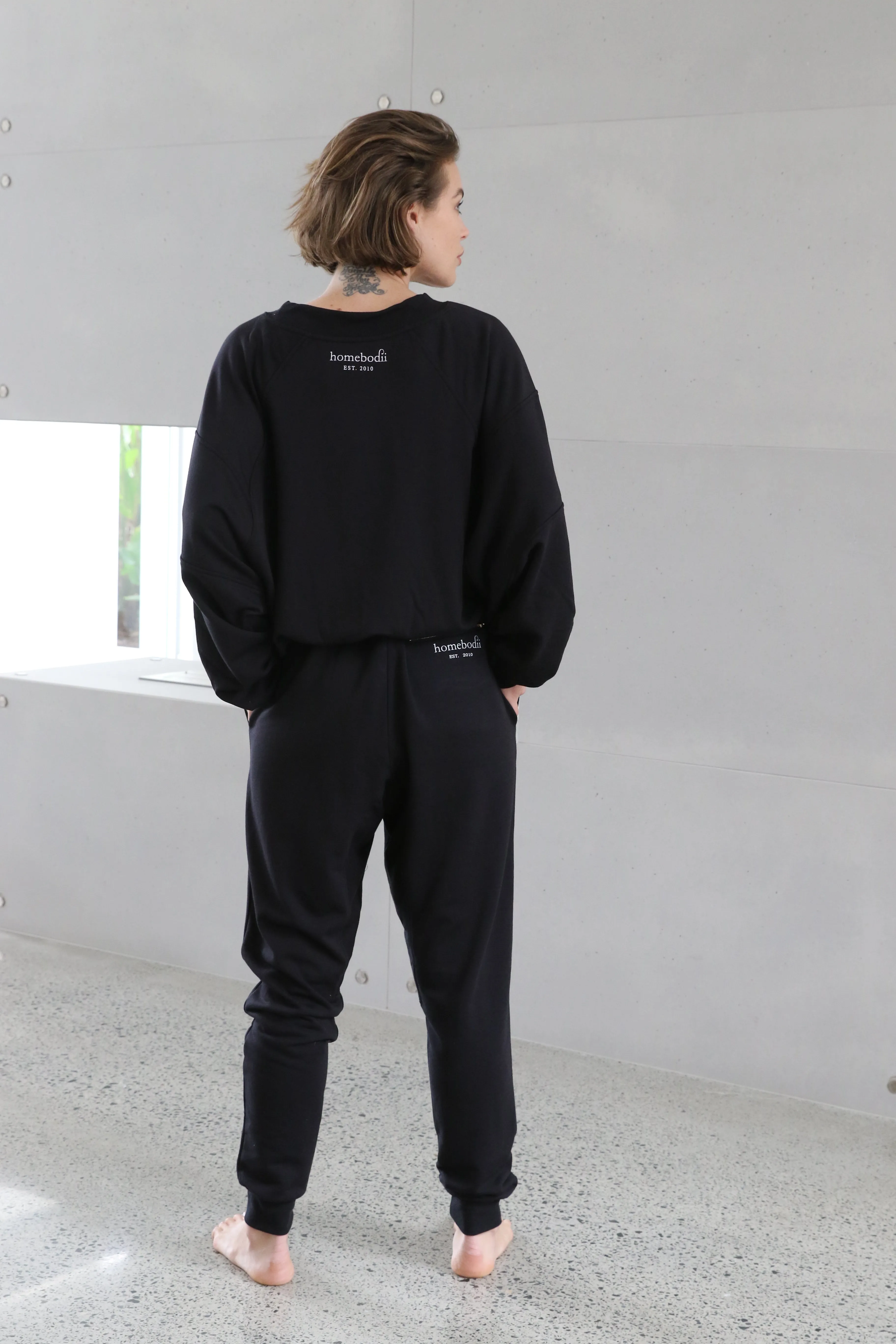 Signature Tracksuit Pant - Black